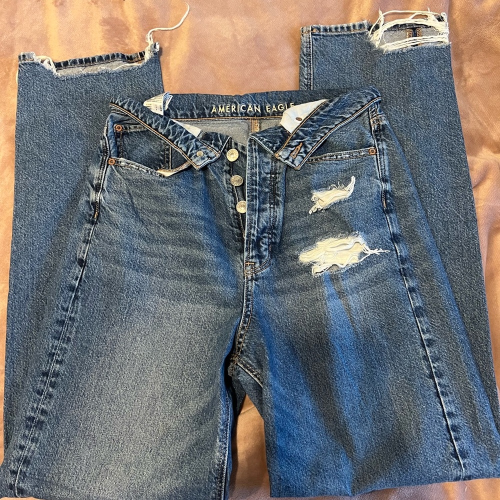 American Eagle high waisted straight leg Jean